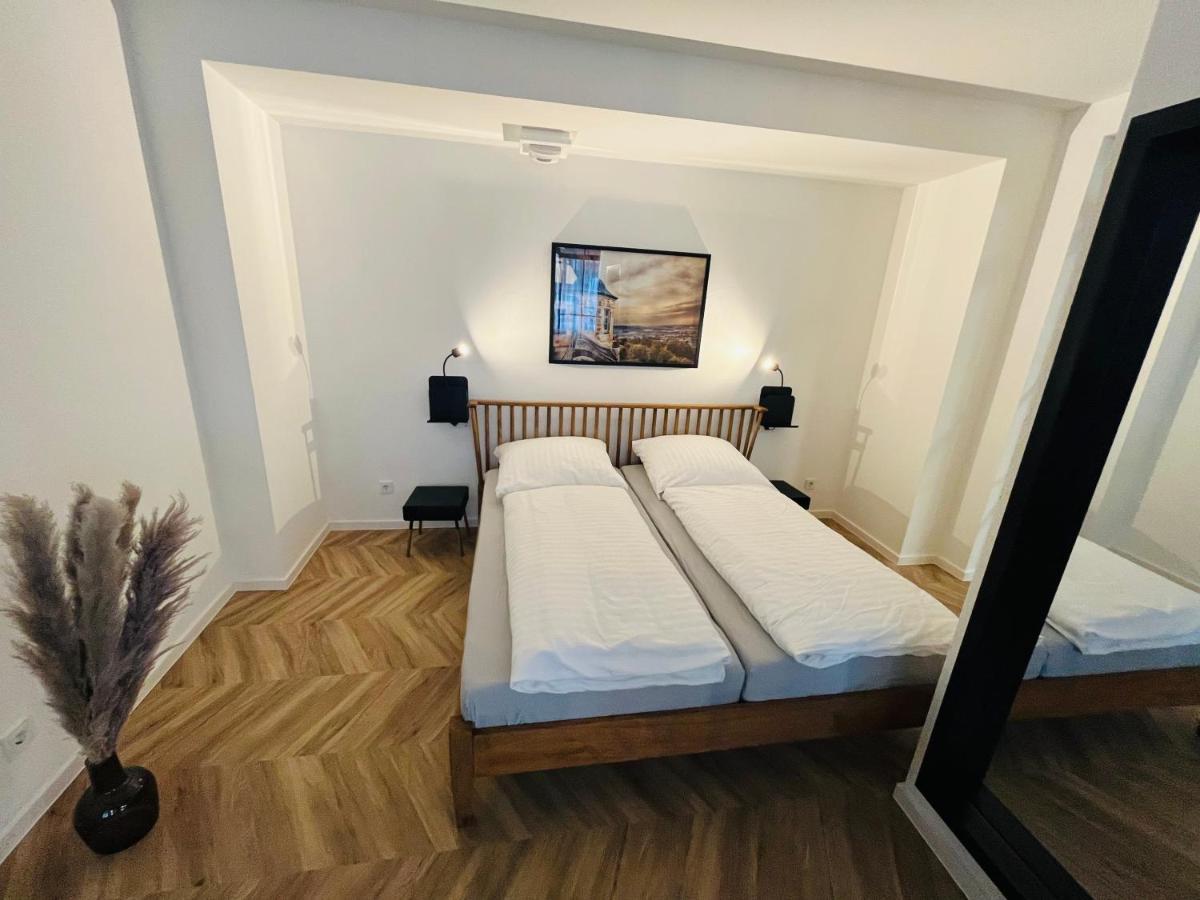 Ferienwohnungen An Der Salvatorkirche - Exklusiv-Apartments Mit Terrasse コーブルク エクステリア 写真