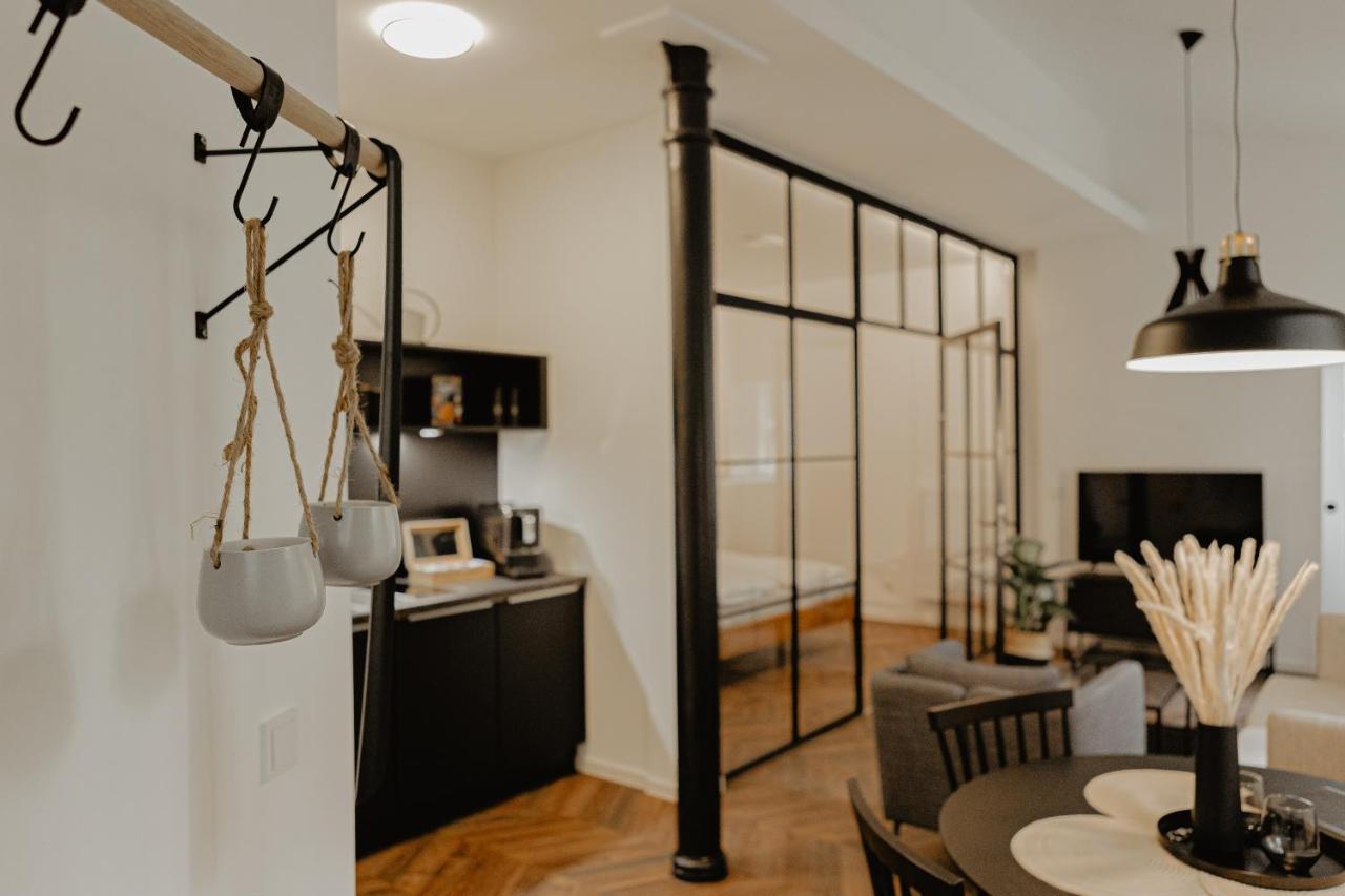 Ferienwohnungen An Der Salvatorkirche - Exklusiv-Apartments Mit Terrasse コーブルク エクステリア 写真